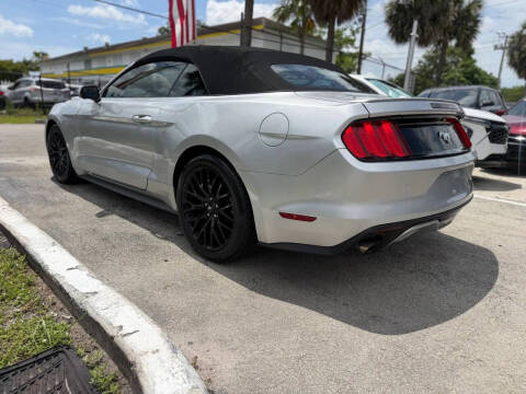 2017 Ford Mustang EcoBoost Premium