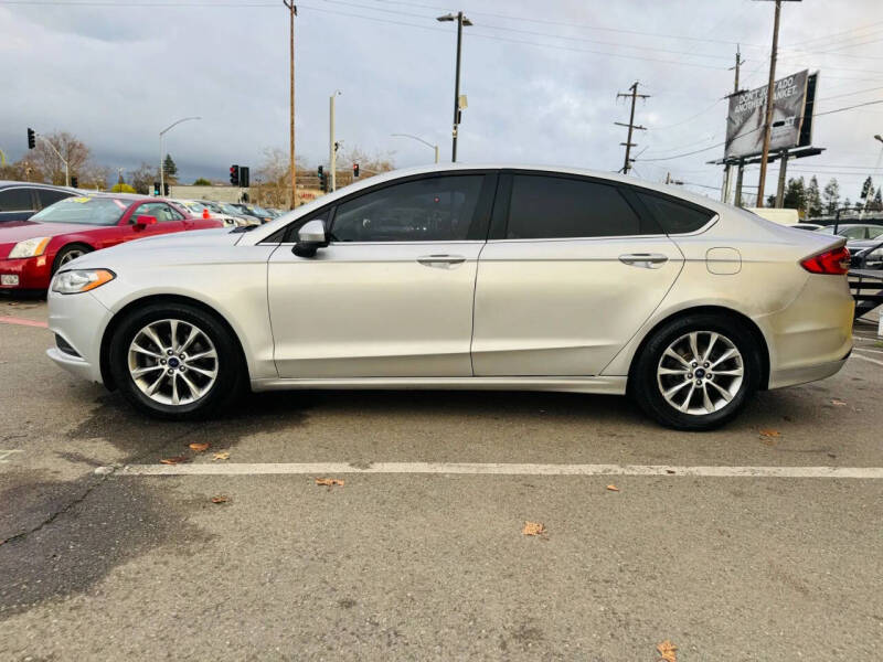 2017 Ford Fusion SE