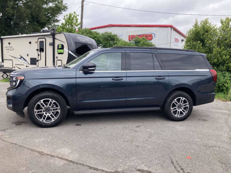 2025 Ford Expedition MAX Active