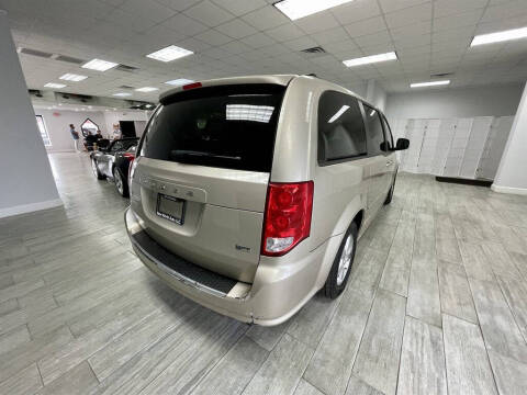 2013 Dodge Grand Caravan SXT