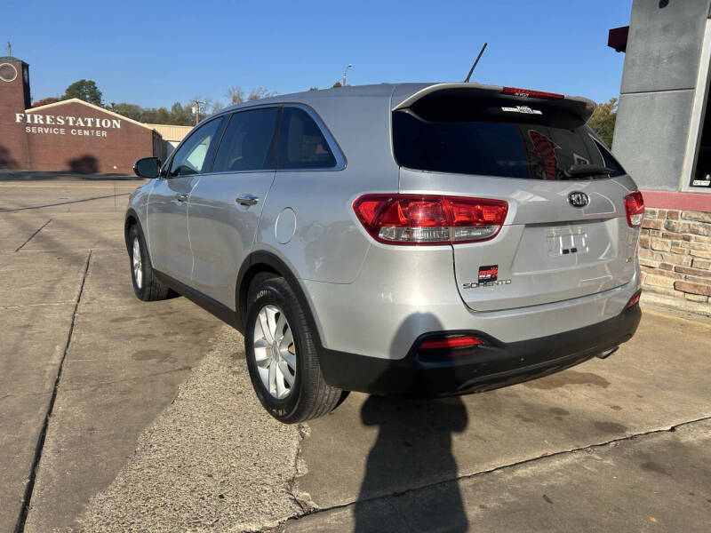 2017 Kia Sorento L