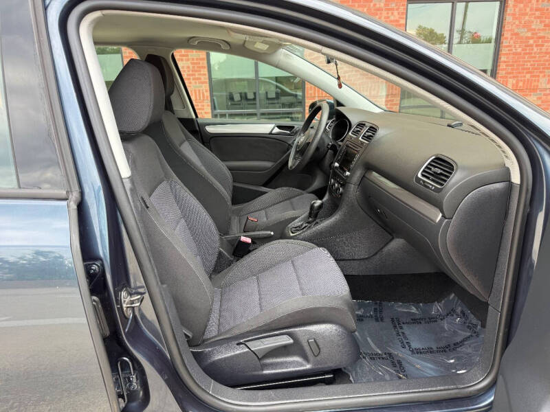 2012 Volkswagen Golf 2.5L PZEV