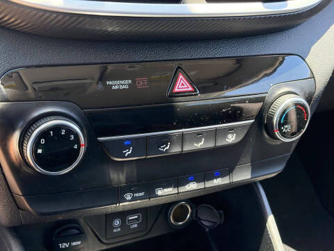 2021 Hyundai Tucson SE
