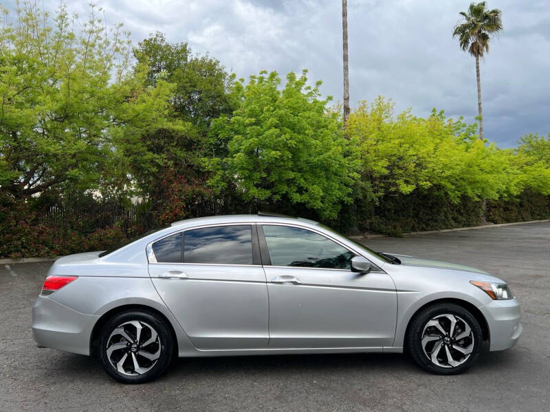 2011 Honda Accord EX V6 photo 12