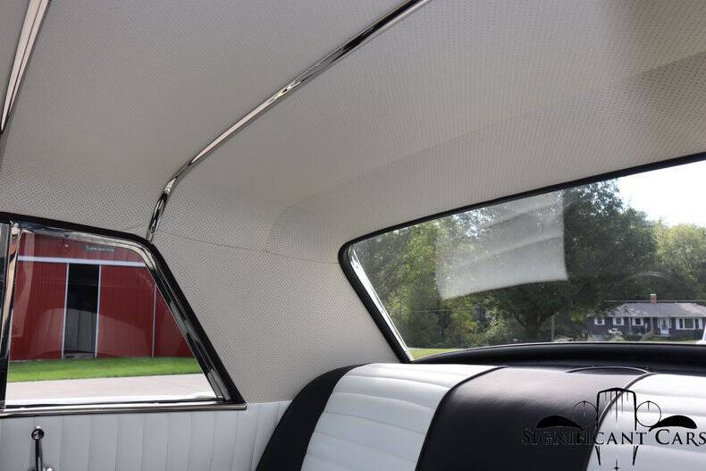 1962 Studebaker GT Hawk