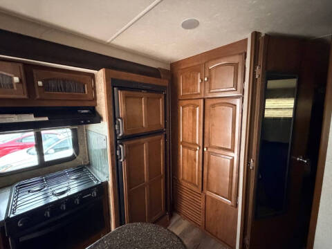 2017 Coachmen RV Freedom Express