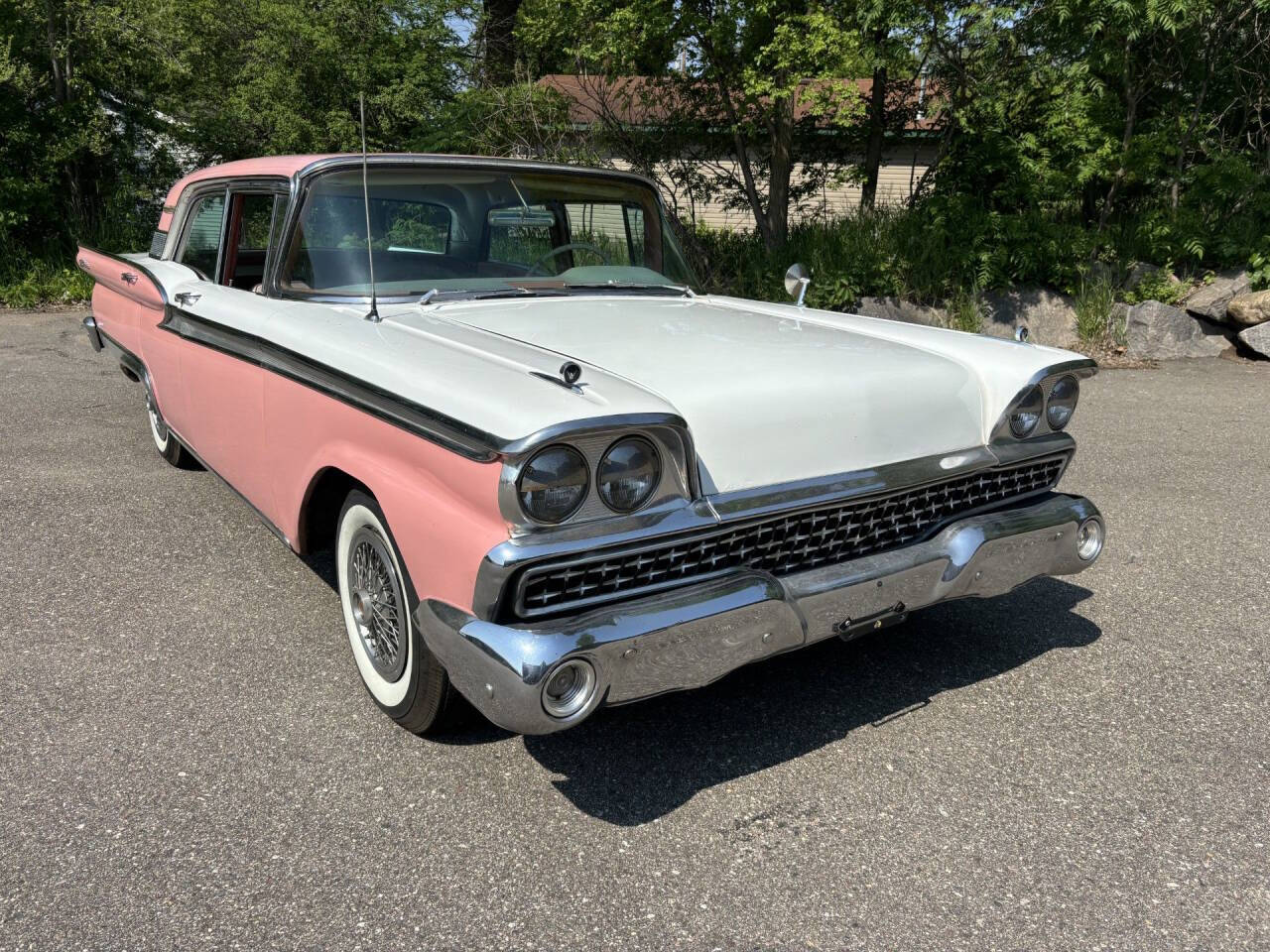 1959 Ford Fairlane 2
