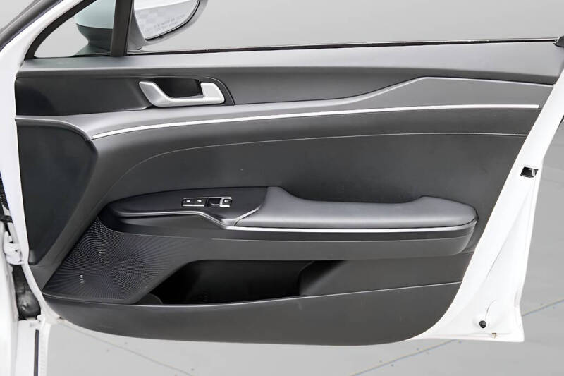 2022 Kia K5
