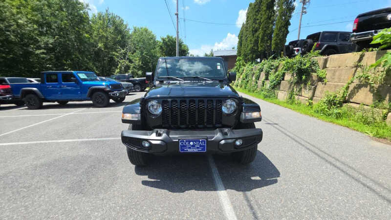 2022 Jeep Gladiator Altitude