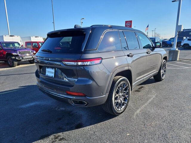 2025 Jeep Grand Cherokee Summit