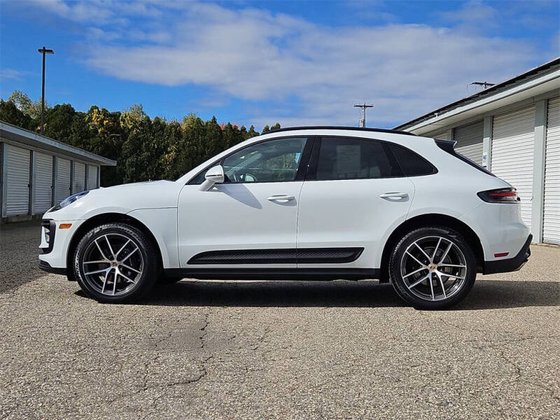 2025 Porsche Macan
