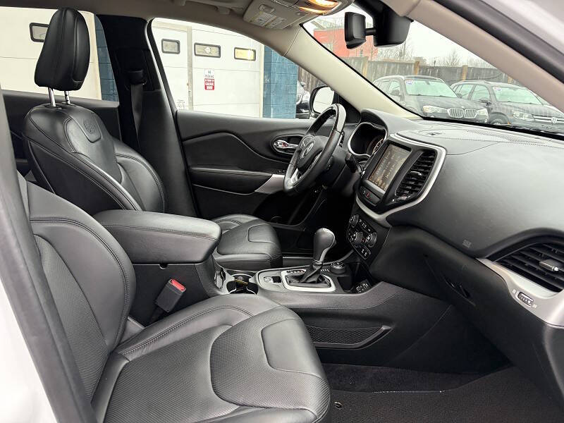 2018 Jeep Cherokee Overland