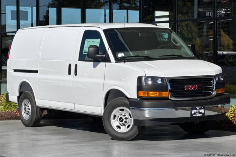 2025 GMC Savana 3500