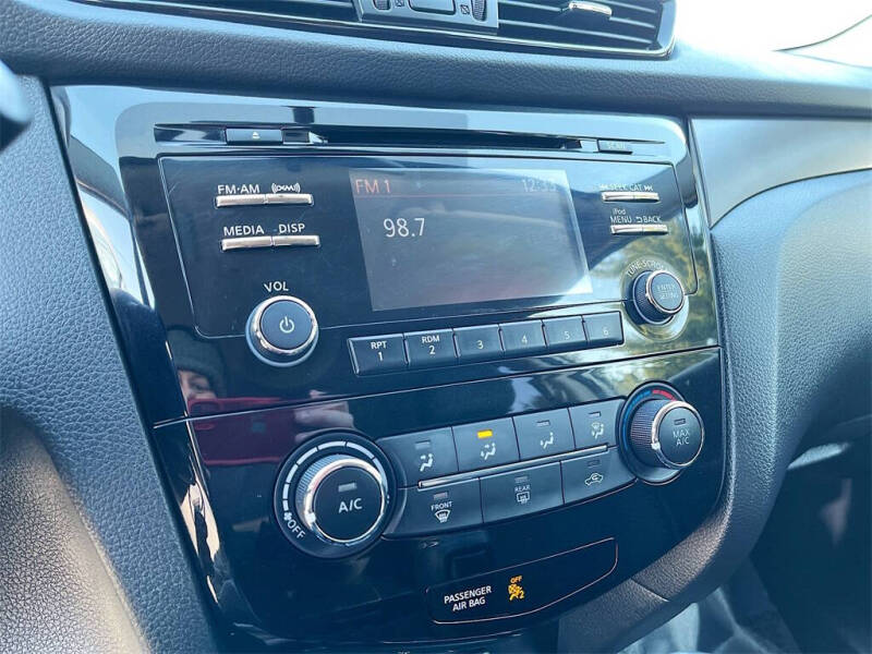 2017 Nissan Rogue Sport S