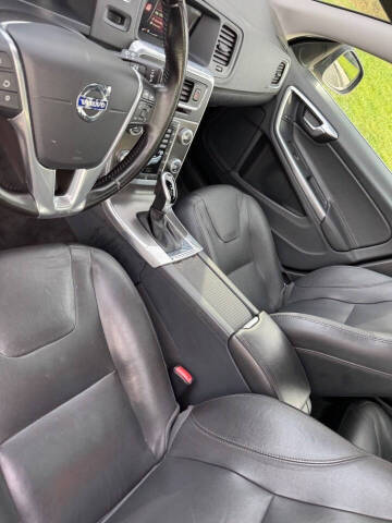 2016 Volvo V60 T5 Drive-E Premier