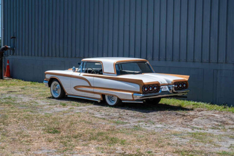 1960 Ford Thunderbird