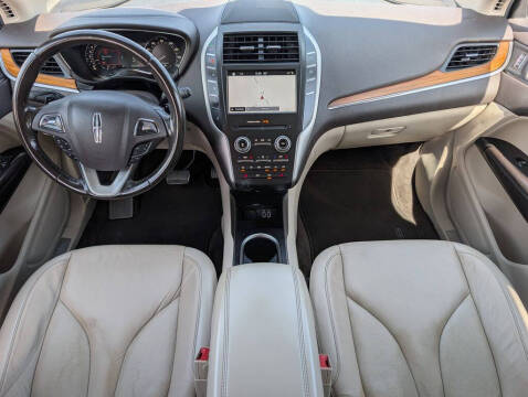 2017 Lincoln MKC Select