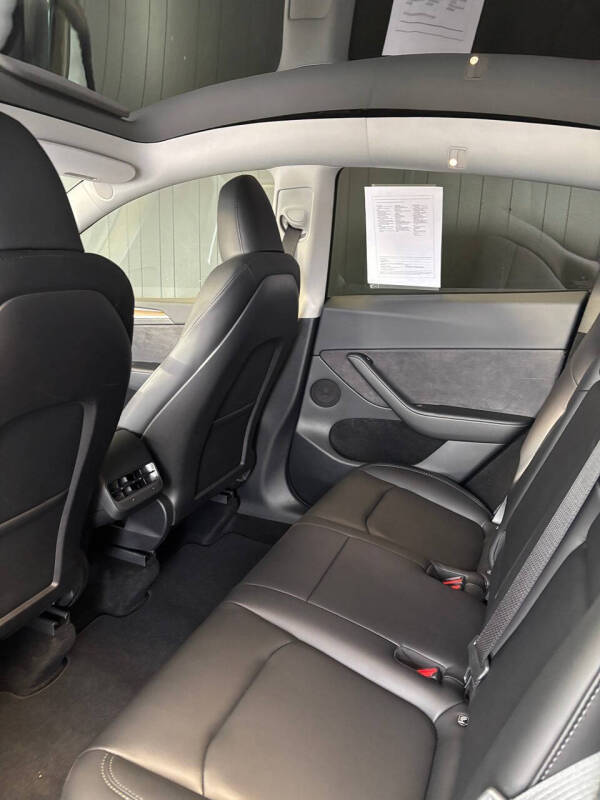 2023 Tesla Model Y Performance