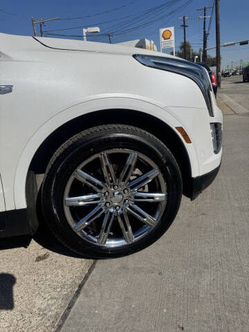 2017 Cadillac XT5 Premium Luxury