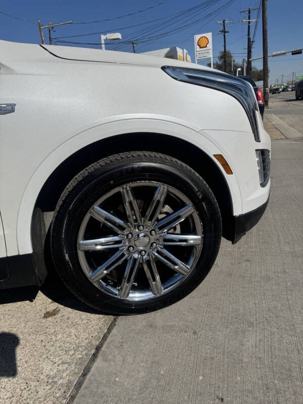 2017 Cadillac XT5 Premium Luxury