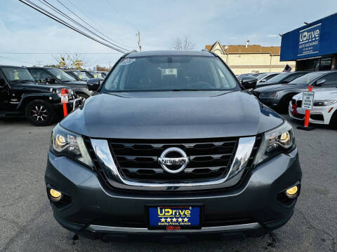 2017 Nissan Pathfinder SL