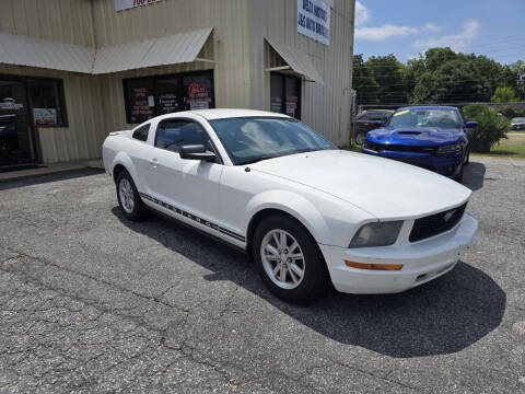 2007 Ford Mustang V6 Deluxe