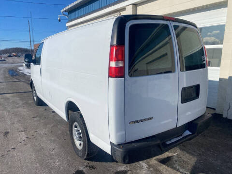 2017 Chevrolet Express 2500