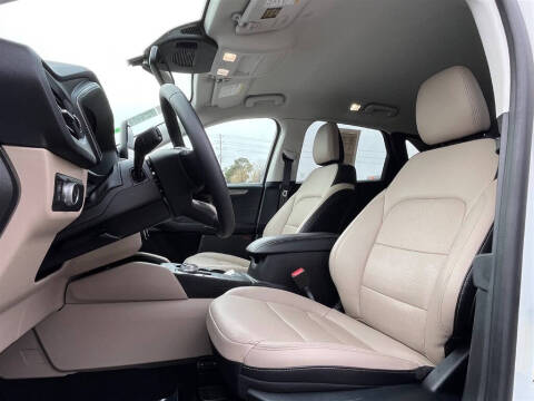 2022 Ford Escape Plug-In Hybrid Titanium