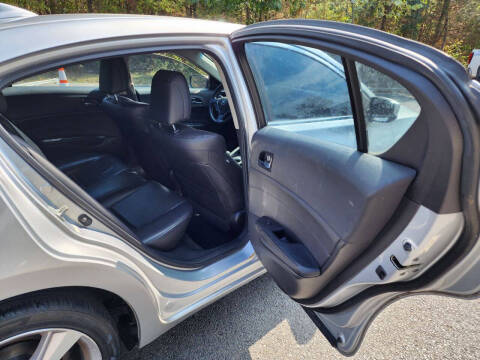 2013 Acura ILX 2.0L w/Tech