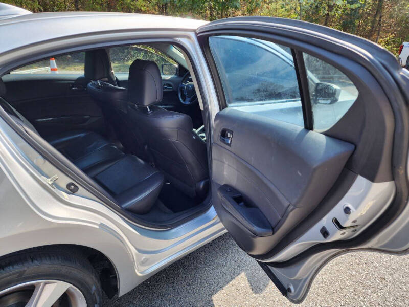 2013 Acura ILX 2.0L w/Tech