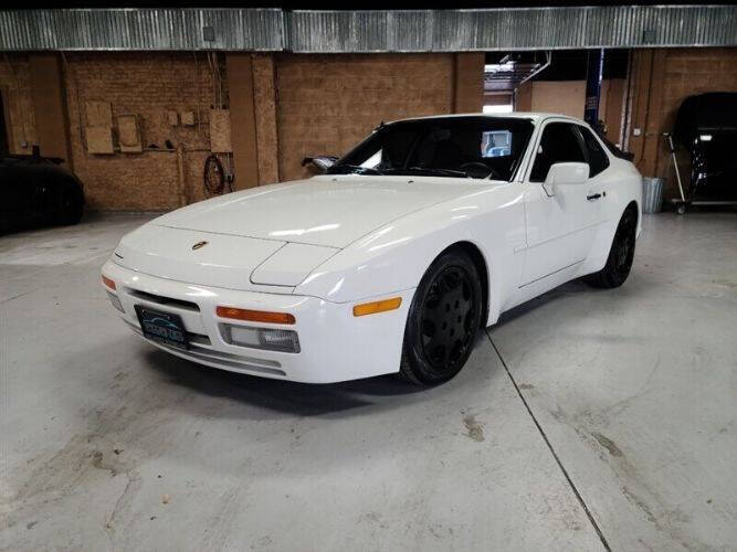 1987 Porsche 944 Turbo
