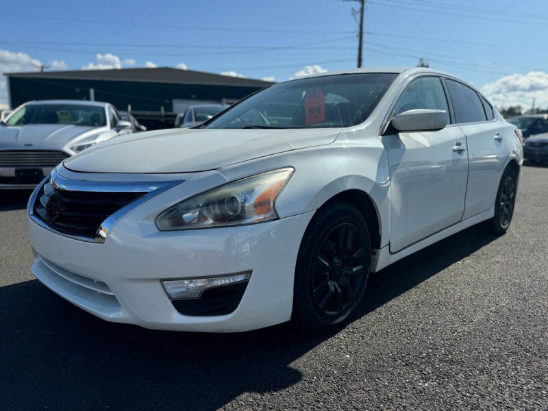 2013 Nissan Altima for sale at ALHAMADANI AUTO SALES in Tacoma WA