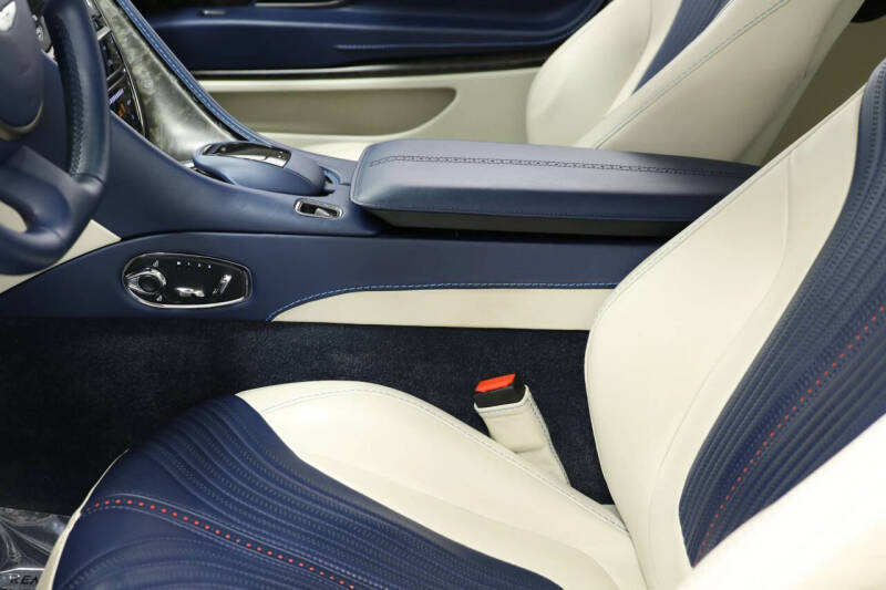 2017 Aston Martin DB11