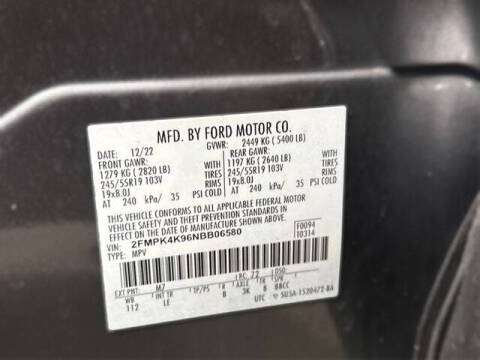 2022 Ford Edge Titanium