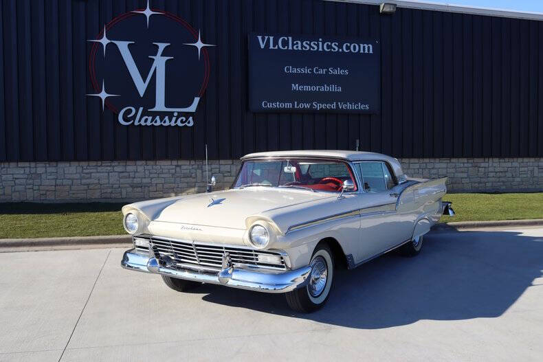 1957 Ford Fairlane