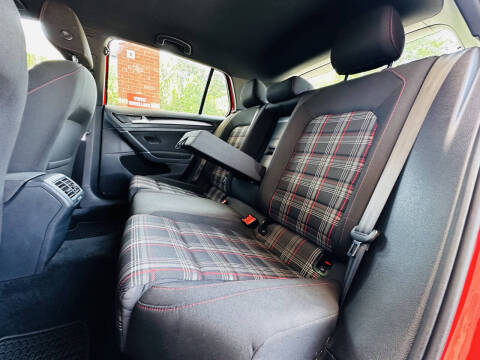 2017 Volkswagen Golf GTI S