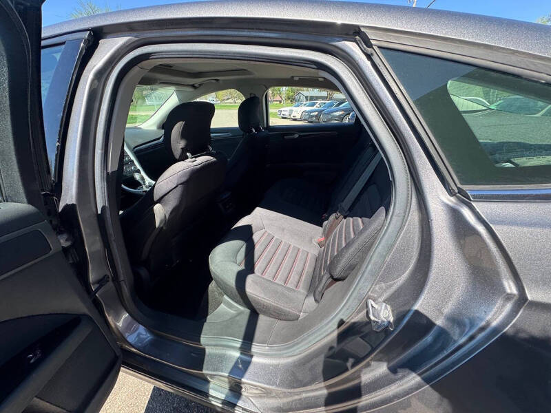 2013 Ford Fusion SE