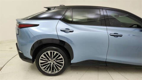 2023 Lexus RZ 450e Luxury