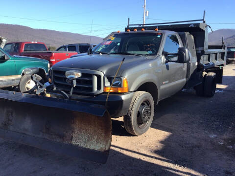 2000 Ford F-550 Super Duty for sale at Troy's Auto Sales in Dornsife PA