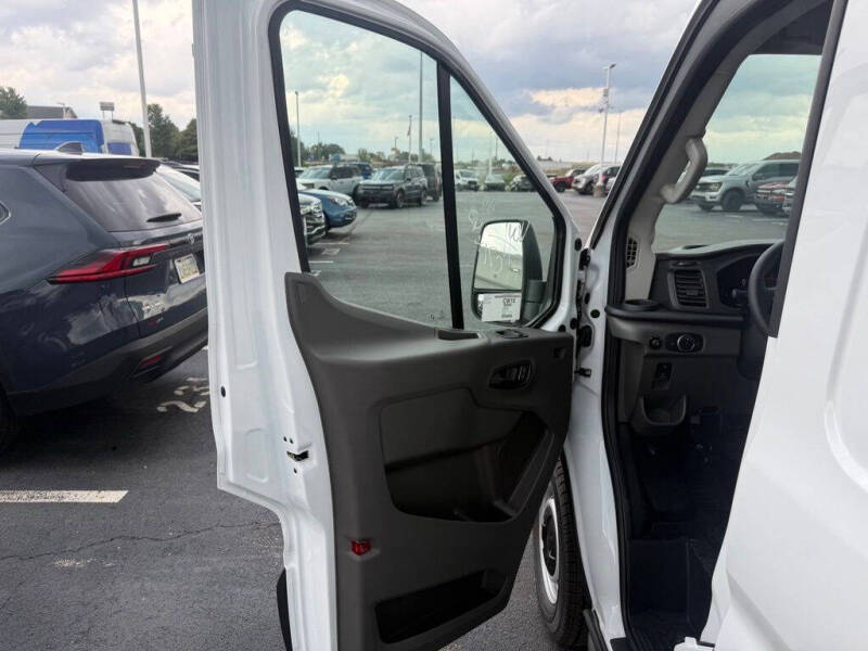 2026 Ford Transit 250
