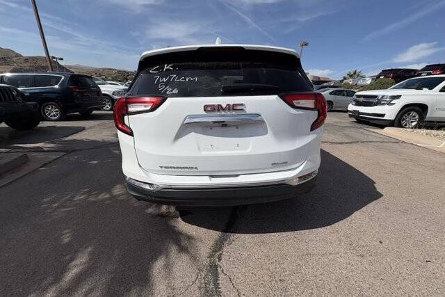 2024 GMC Terrain SLT