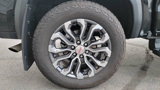 2024 GMC Canyon Denali