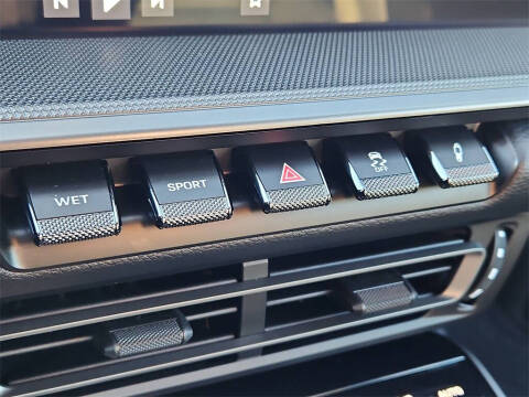 2020 Porsche 911 Carrera