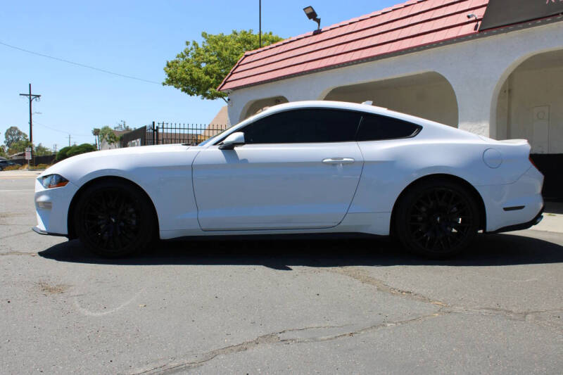 2022 Ford Mustang