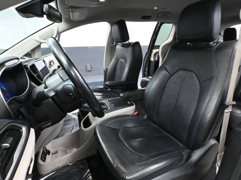 2021 Chrysler Pacifica Touring L