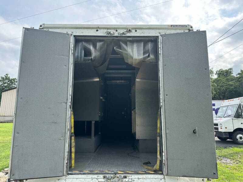 2017 Freightliner MT45 Chassis