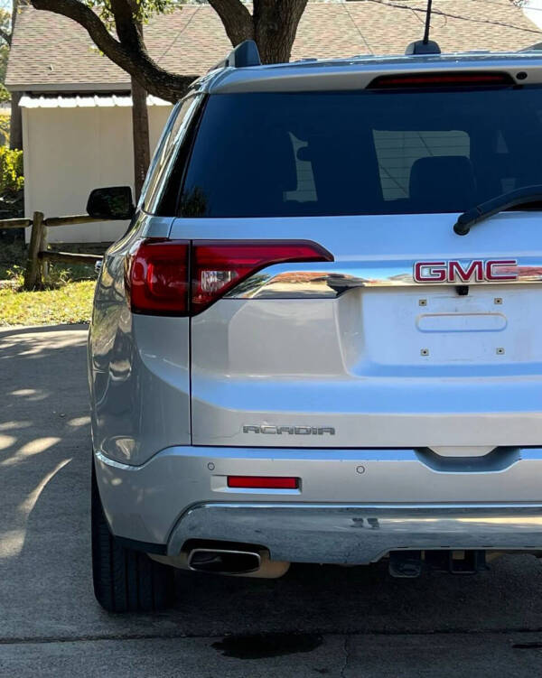 2017 GMC Acadia Denali