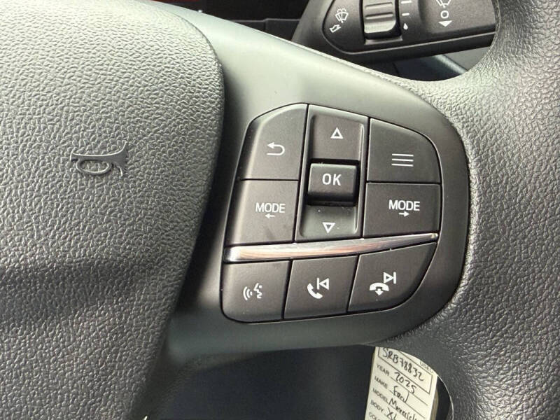 2025 Ford Maverick XL