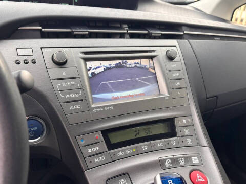2012 Toyota Prius Three
