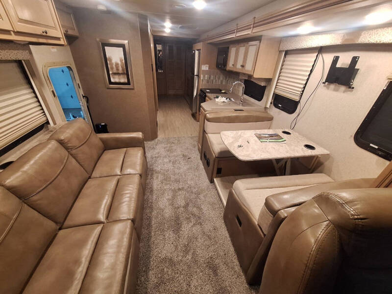 2019 Thor Motor Coach Windsport